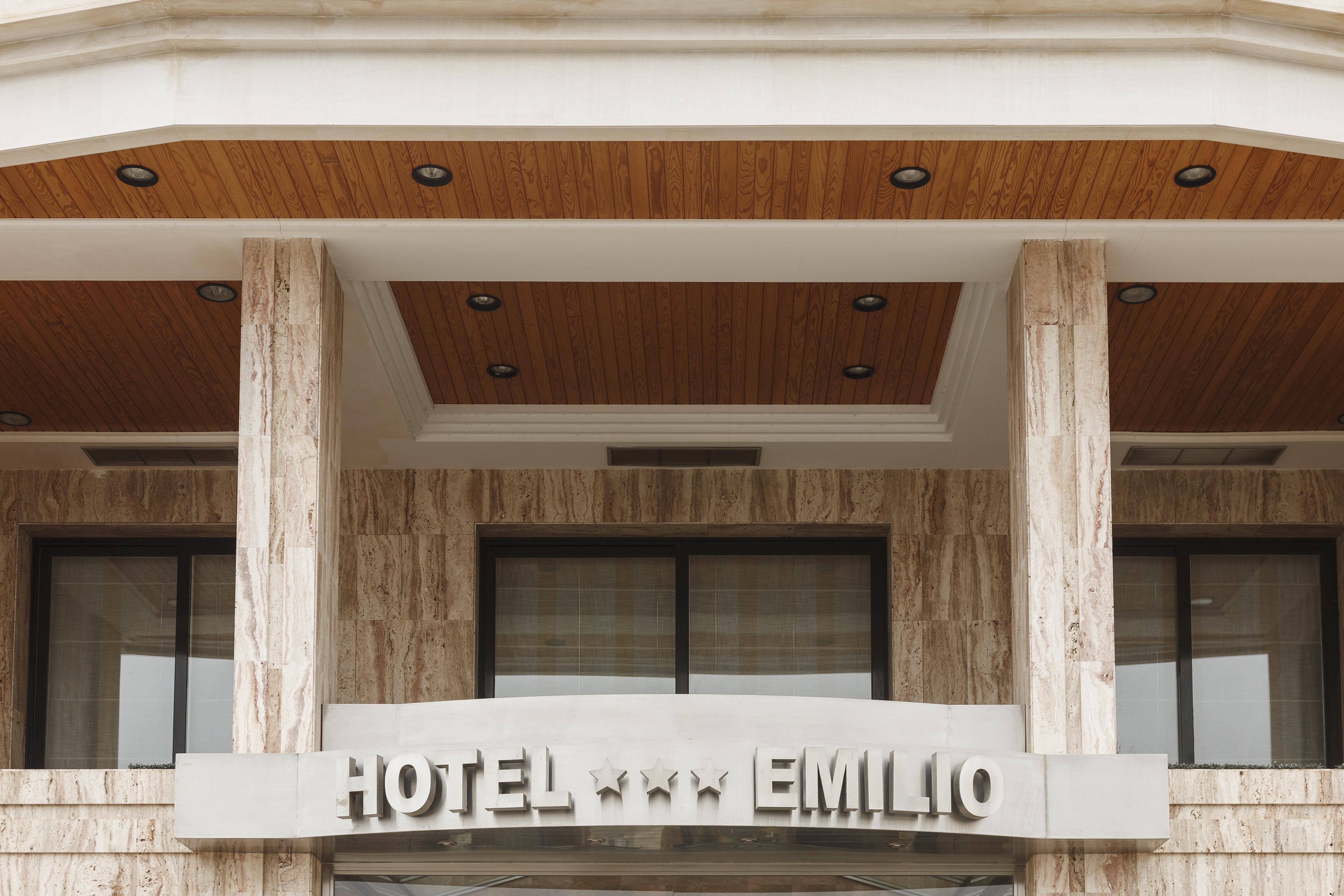 Hotel Restaurante Emilio Hellín Εξωτερικό φωτογραφία